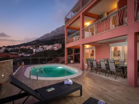 Villa 5 chambres avec piscine privée à Stanići : photo 46