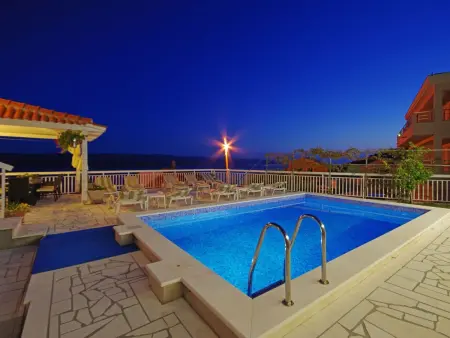 Villa Martina Matea, 6 chambres avec piscine chauffée à Omiš : photo 10