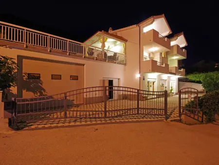 Villa Martina Matea, 6 chambres avec piscine chauffée à Omiš : photo 14
