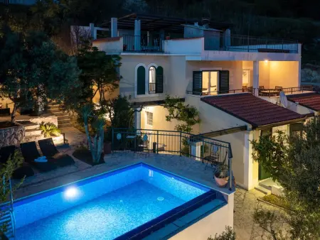 Maison Mirabella : 12 pers, piscine et plage à 200m : photo 2