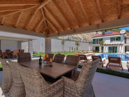 Villa panoramique 8 personnes avec piscine à débordement : photo 2