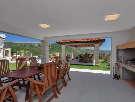 Villa panoramique 8 personnes avec piscine à débordement : photo 4