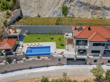 Villa panoramique 8 personnes avec piscine à débordement : photo 7