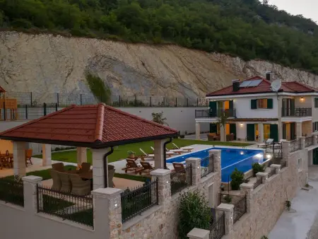 Villa panoramique 8 personnes avec piscine à débordement : photo 40