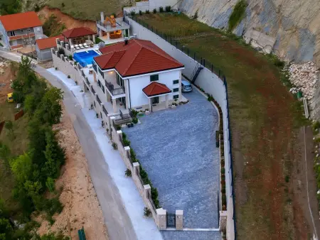 Villa panoramique 8 personnes avec piscine à débordement : photo 44