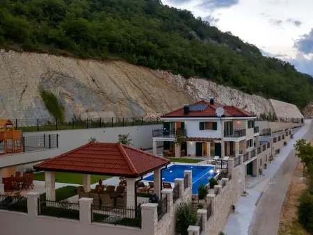 Villa panoramique 8 personnes avec piscine à débordement : photo 46