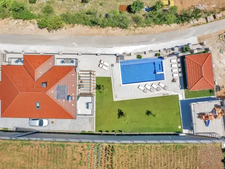 Villa panoramique 8 personnes avec piscine à débordement : photo 48