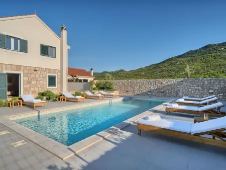 Villa Lovorika – Maison 5 chambres avec complexe sportif privé : photo 15