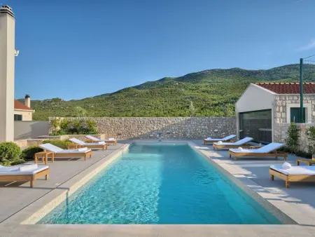 Villa Lovorika – Maison 5 chambres avec complexe sportif privé : photo 16