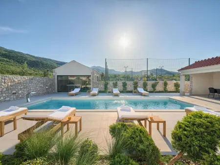Villa Lovorika – Maison 5 chambres avec complexe sportif privé : photo 17