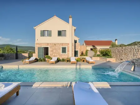 Villa Lovorika – Maison 5 chambres avec complexe sportif privé : photo 20