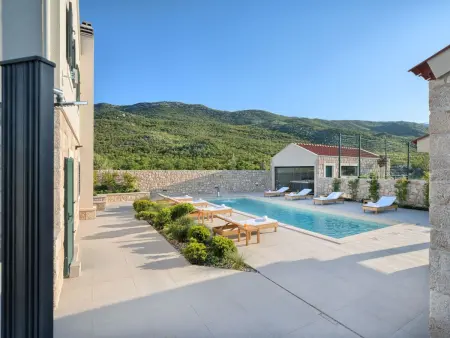 Villa Lovorika – Maison 5 chambres avec complexe sportif privé : photo 25