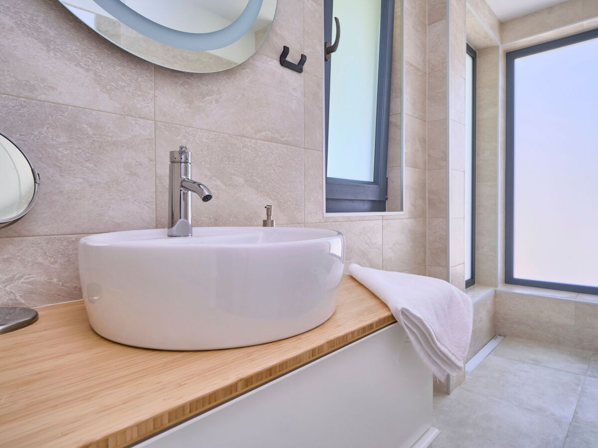 Maison 5 chambres avec piscines privées à Drvenik Mali - Photo 16
