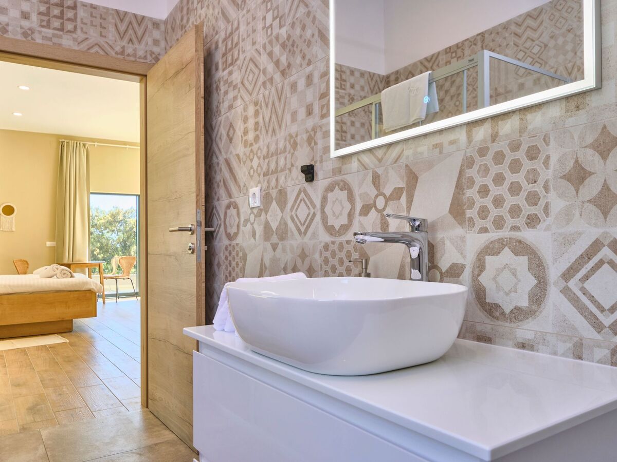 Maison 5 chambres avec piscines privées à Drvenik Mali - Photo 19