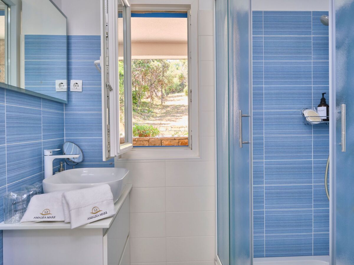 Maison 5 chambres avec piscines privées à Drvenik Mali - Photo 44