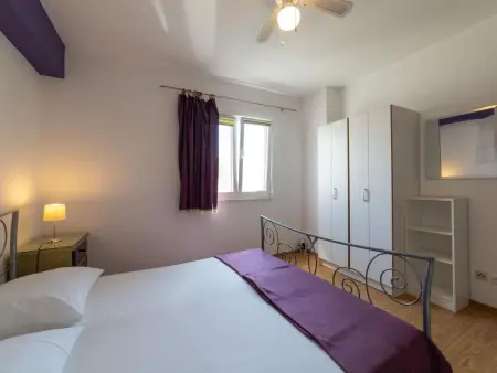 Haus Anka, maison 4 chambres face à la mer à Milna : photo 10