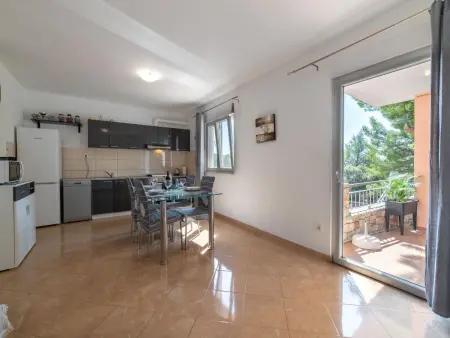 Haus Anka, maison 4 chambres face à la mer à Milna : photo 12