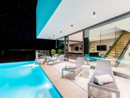 Location maison à Brač Sutivan, Tolles Ferienhaus in Sutivan mit Privatem Pool