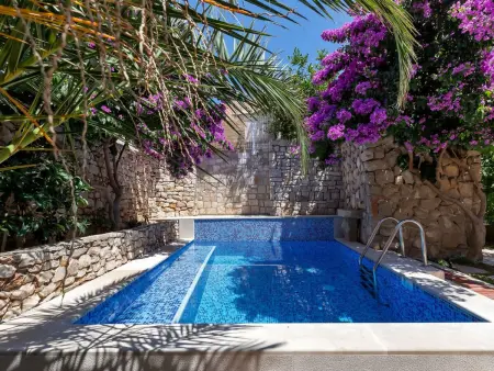 Maison Carpe Diem, pierre et piscine face à la mer : photo 3