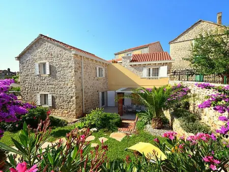 Maison Carpe Diem, pierre et piscine face à la mer : photo 5