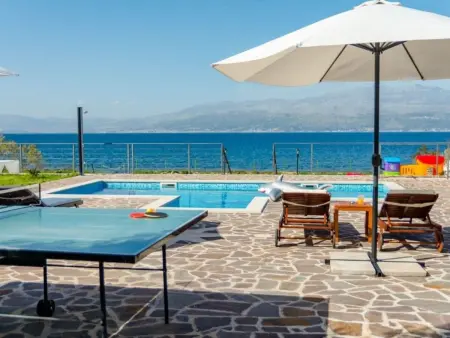 Location maison à Brač Supetar, Villa Mis, Haus in Supetar mit privatem Pool