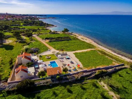 Villa Mis : maison 10 pers. avec piscine chauffée à Supetar : photo 2