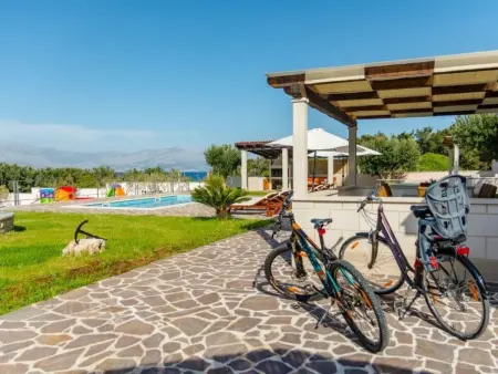 Villa Mis : maison 10 pers. avec piscine chauffée à Supetar : photo 5