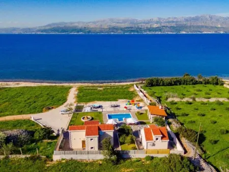 Villa Mis : maison 10 pers. avec piscine chauffée à Supetar : photo 8