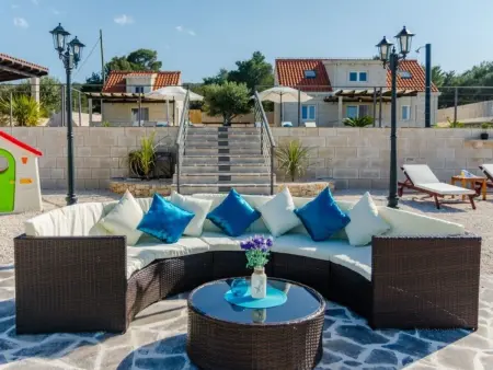 Villa Mis : maison 10 pers. avec piscine chauffée à Supetar : photo 17