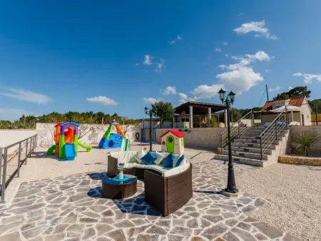 Villa Mis : maison 10 pers. avec piscine chauffée à Supetar : photo 21