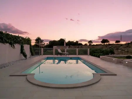 Finca Brač : maison 3 chambres, piscine et oliviers : photo 7