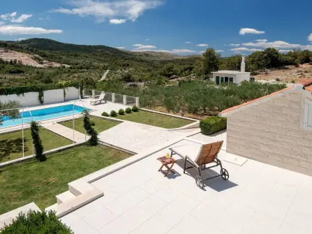 Finca Brač : maison 3 chambres, piscine et oliviers : photo 27