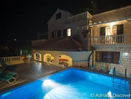 Villa dalmate 7 chambres avec piscine privée à Postira : photo 2