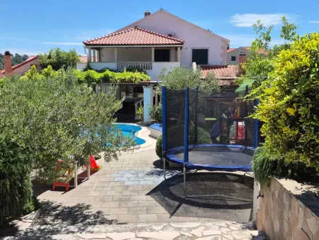 Maison 14 personnes à Selca avec piscine privée : photo 38