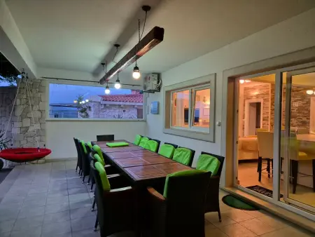 Maison 14 personnes à Selca avec piscine privée : photo 41