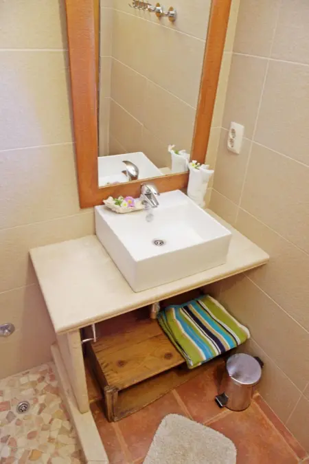 Maison isolée en bord de mer à Selca, accès bateau : photo 11