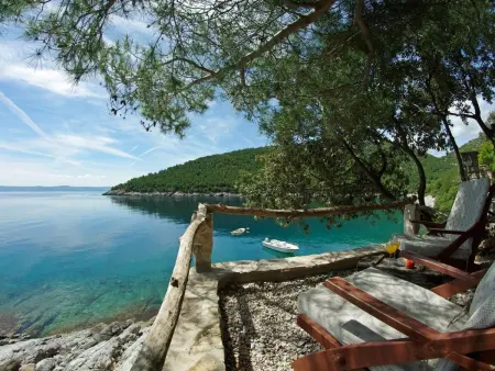 Maison isolée en bord de mer à Selca, accès bateau : photo 23