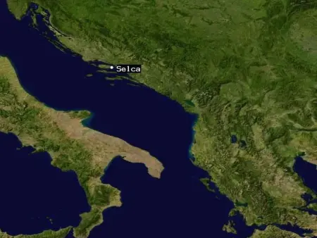 Maison isolée en bord de mer à Selca, accès bateau : photo 30