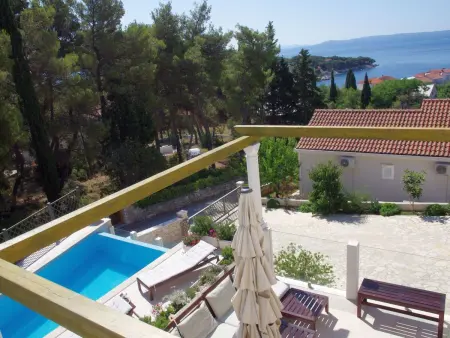 Maison pierre Sumartin, piscine à débordement vue mer : photo 9