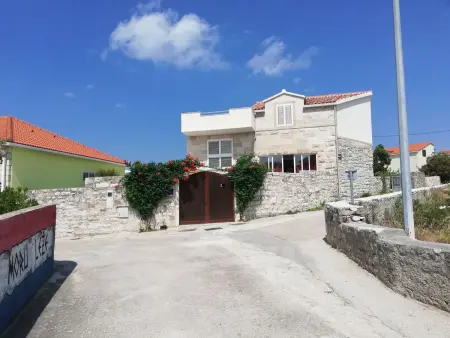 Maison 6 personnes avec piscine privée à Sumartin : photo 2