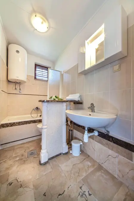 Maison 6 personnes avec piscine privée à Sumartin : photo 28