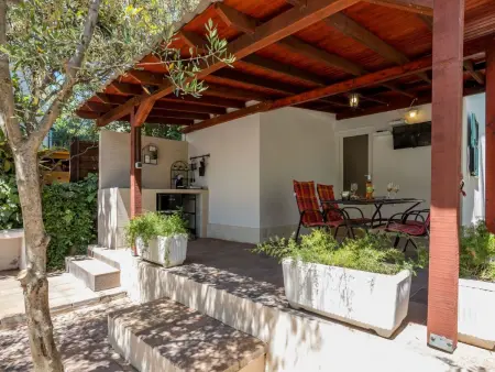 Geräumiges Ferienhaus mit Terrasse und Garten, Maison 2 personnes à Hvar Stari Grad - Photo 5