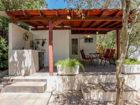 Geräumiges Ferienhaus mit Terrasse und Garten, Maison 2 personnes à Hvar Stari Grad - Photo 11