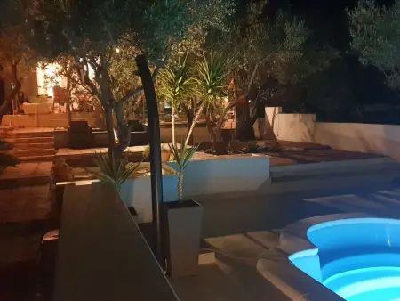 Geräumiges Ferienhaus mit Terrasse und Garten, Maison 2 personnes à Hvar Stari Grad - Photo 27