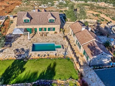 Villa Aristea : 3 maisons, piscine chauffée à Hvar : photo 10
