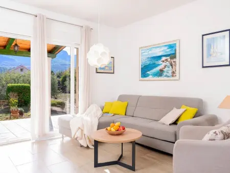Villa Sunshine à Jelsa : 3 chambres, jardin et terrasse : photo 5