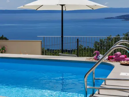 Marta Bast – Maison avec piscine chauffée, 3 km de la mer