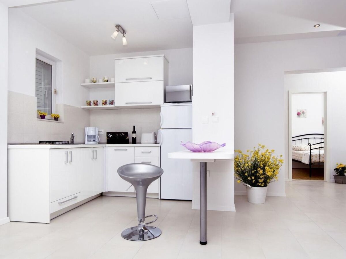 Jure – Maison 5 chambres avec piscine privée à Bast - Photo 23