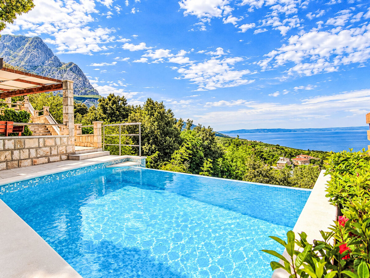Villa Vesna & Dado, maison 6 pers. avec piscine chauffée à Bast - Photo 9