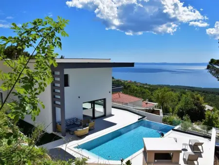 Villa Melody à Bast : maison avec piscine privée